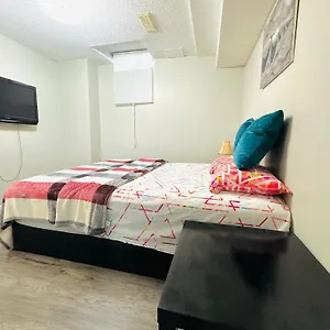 Homestay Luxury In Near Square One Mall & Pearson Airport