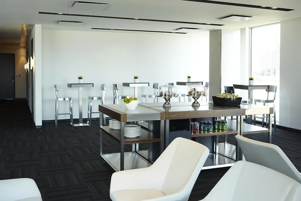 Alt Hotel Toronto Airport Mississauga