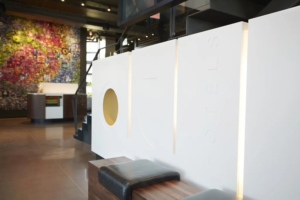 Alt Hotel Toronto Airport Mississauga